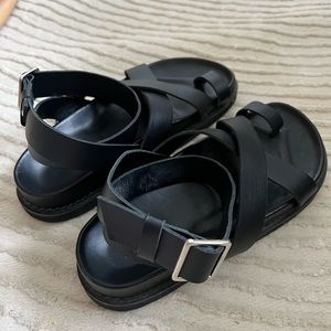 Liberté Leather Bronte Sandal - Black - Sz 7
